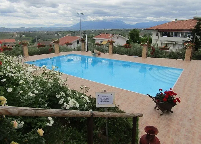 Opera' Отель 3*