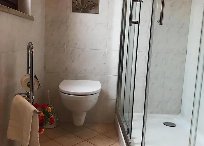 Отель Opera' 3*