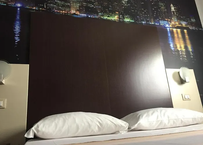 Opera' Отель Moscufo